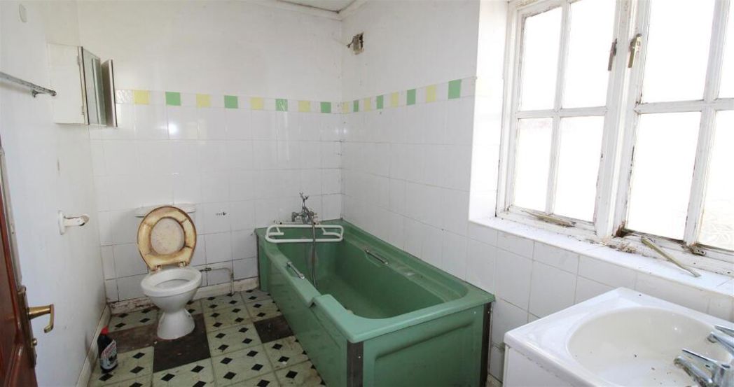 Property image 13 of 24