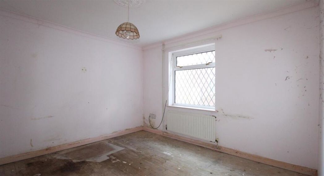Property image 12 of 24