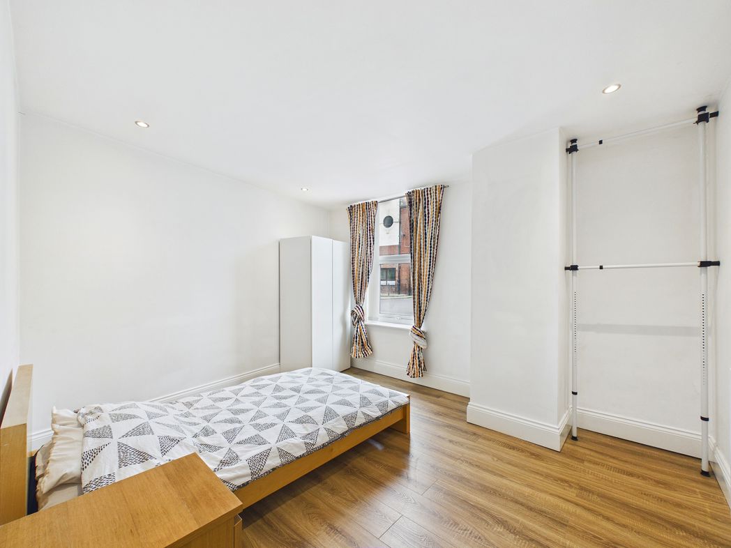 Property image 6 of 8