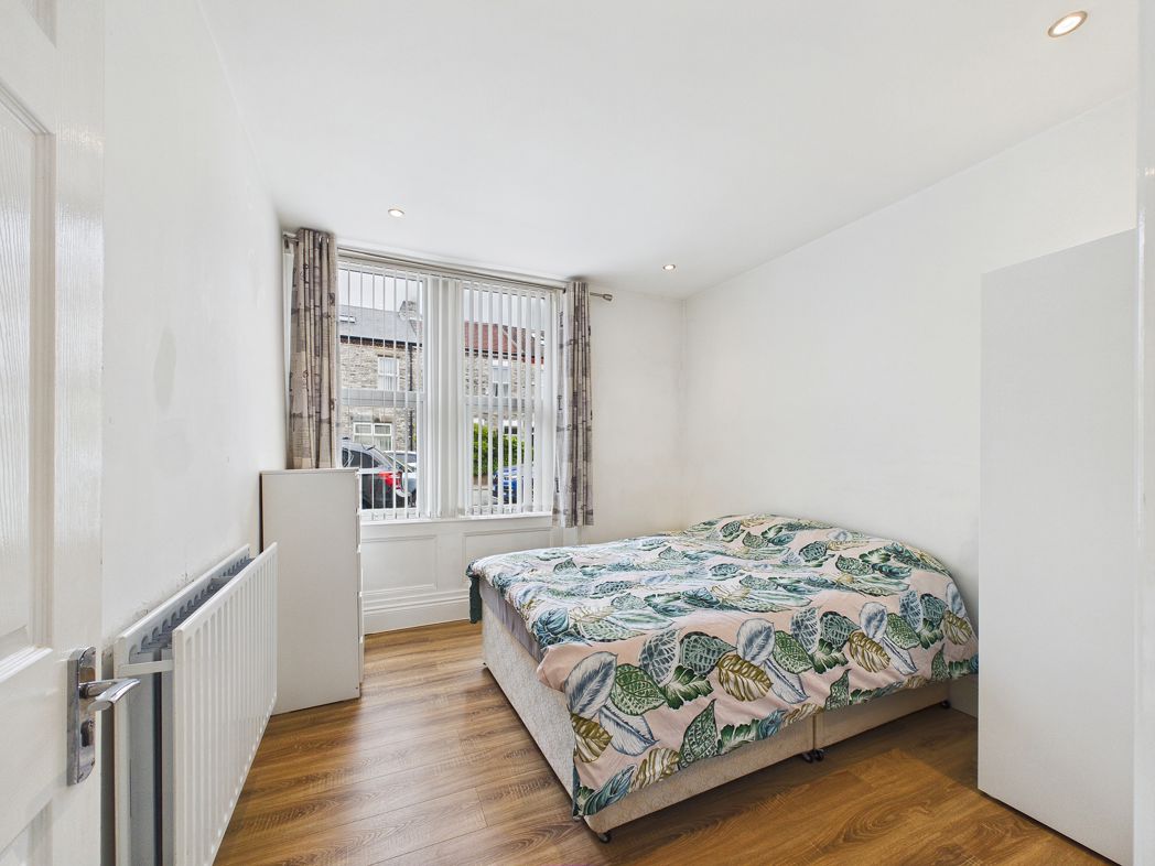 Property image 5 of 8