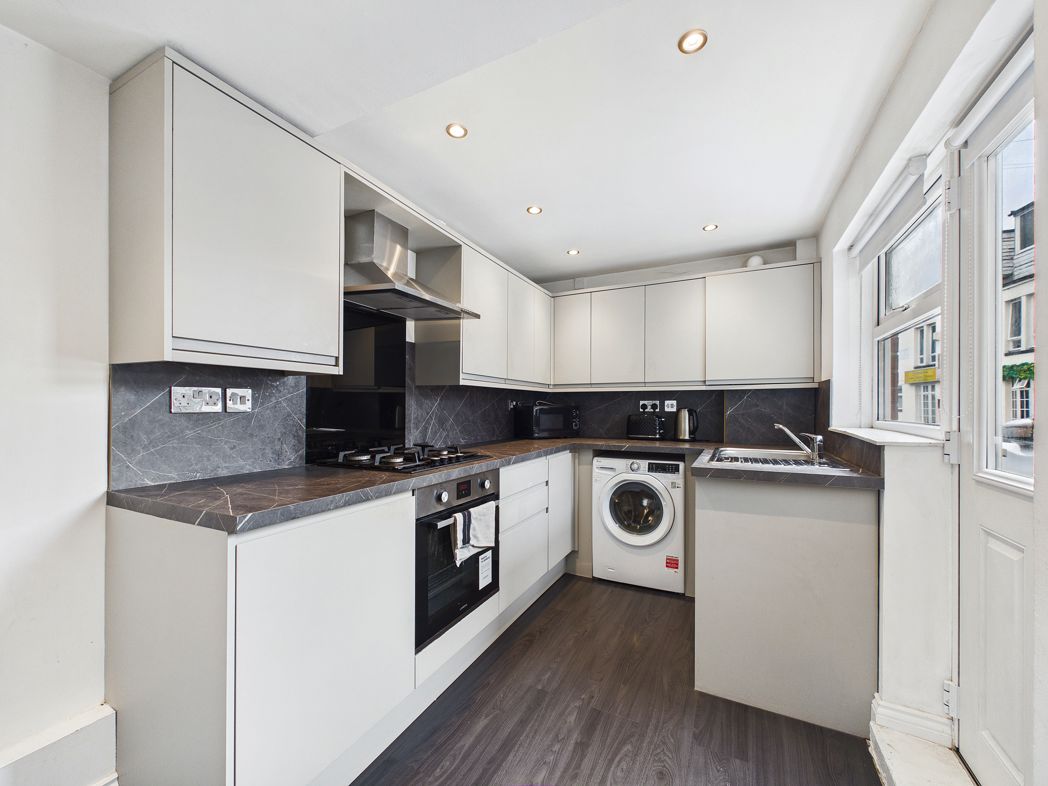 Property image 4 of 8