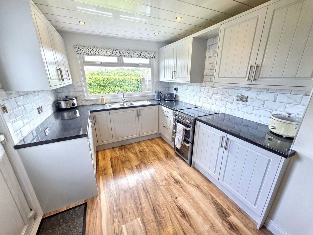 Property image 3 of 16