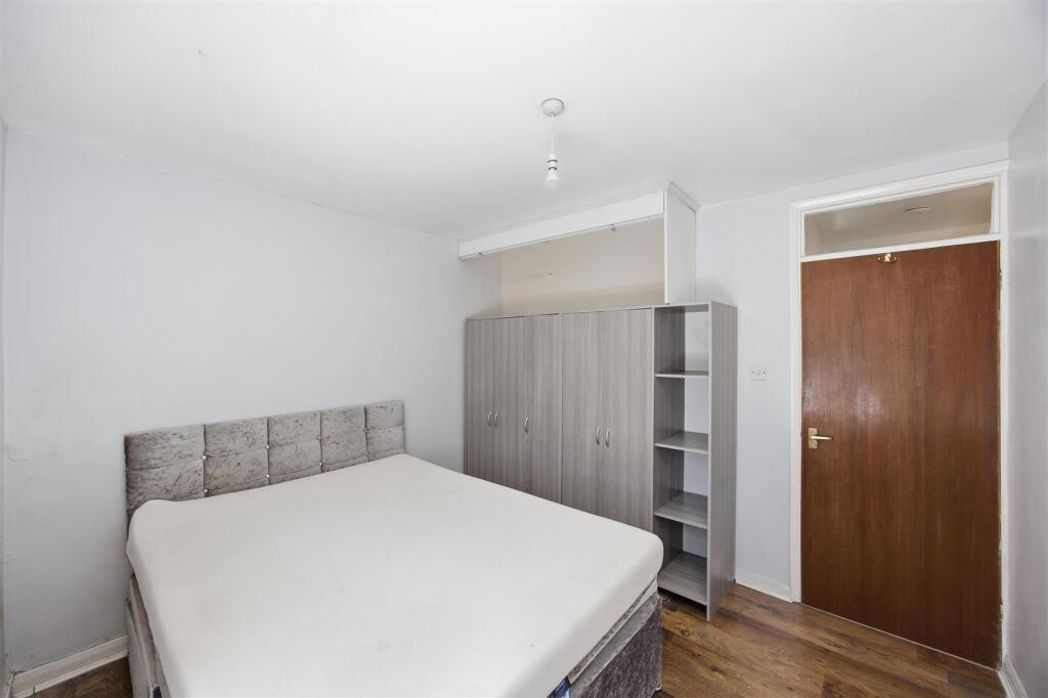 Property image 7 of 15