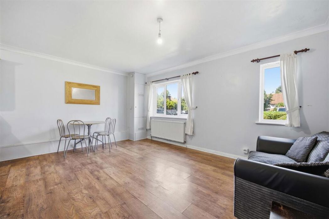 Property image 9 of 15