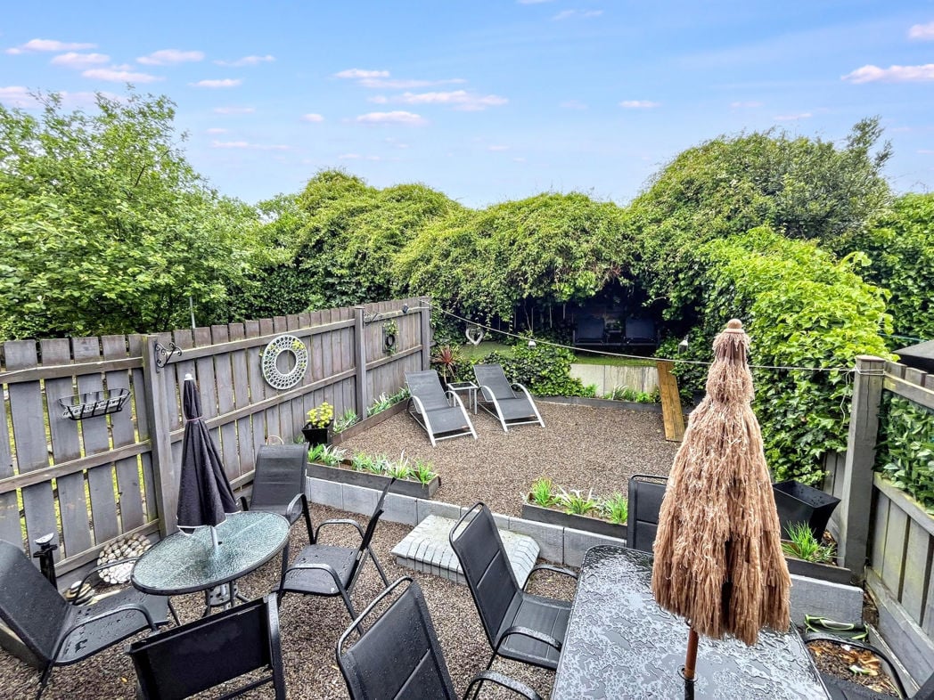 Property image 8 of 15