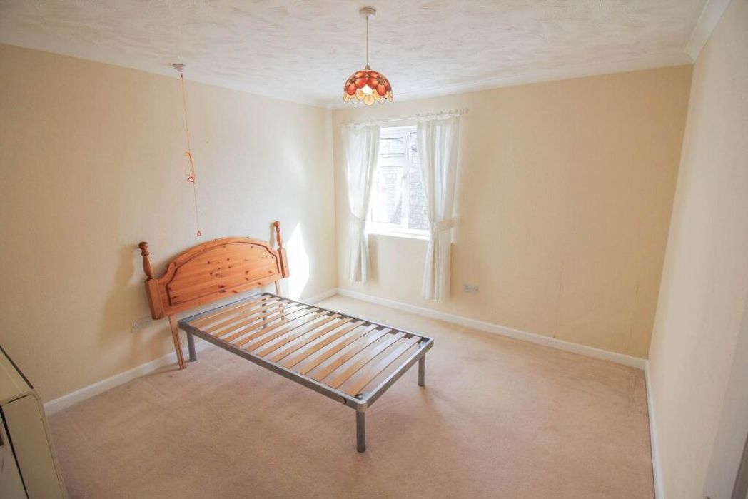 Property image 7 of 11