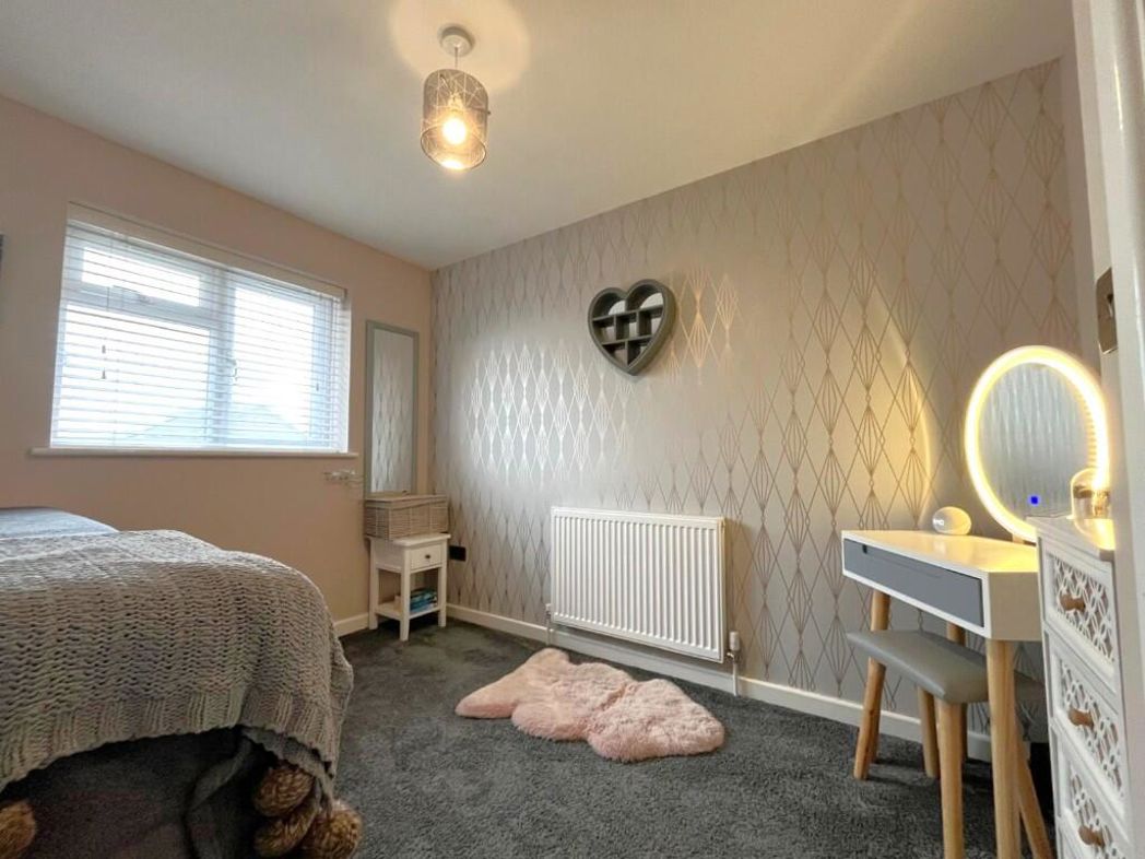 Property image 13 of 16