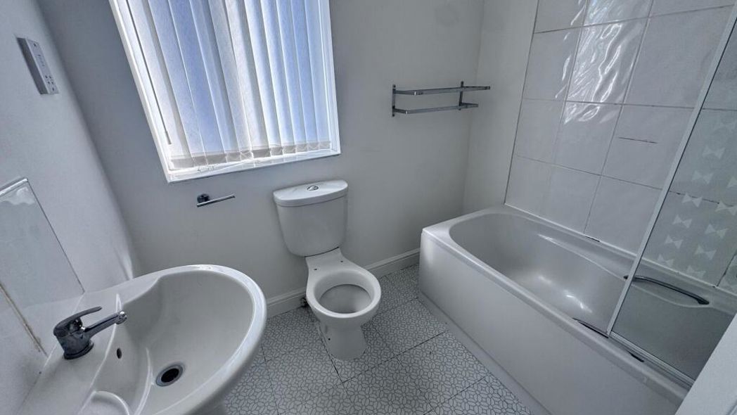 Property image 8 of 8