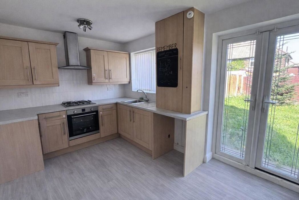 Property image 2 of 8