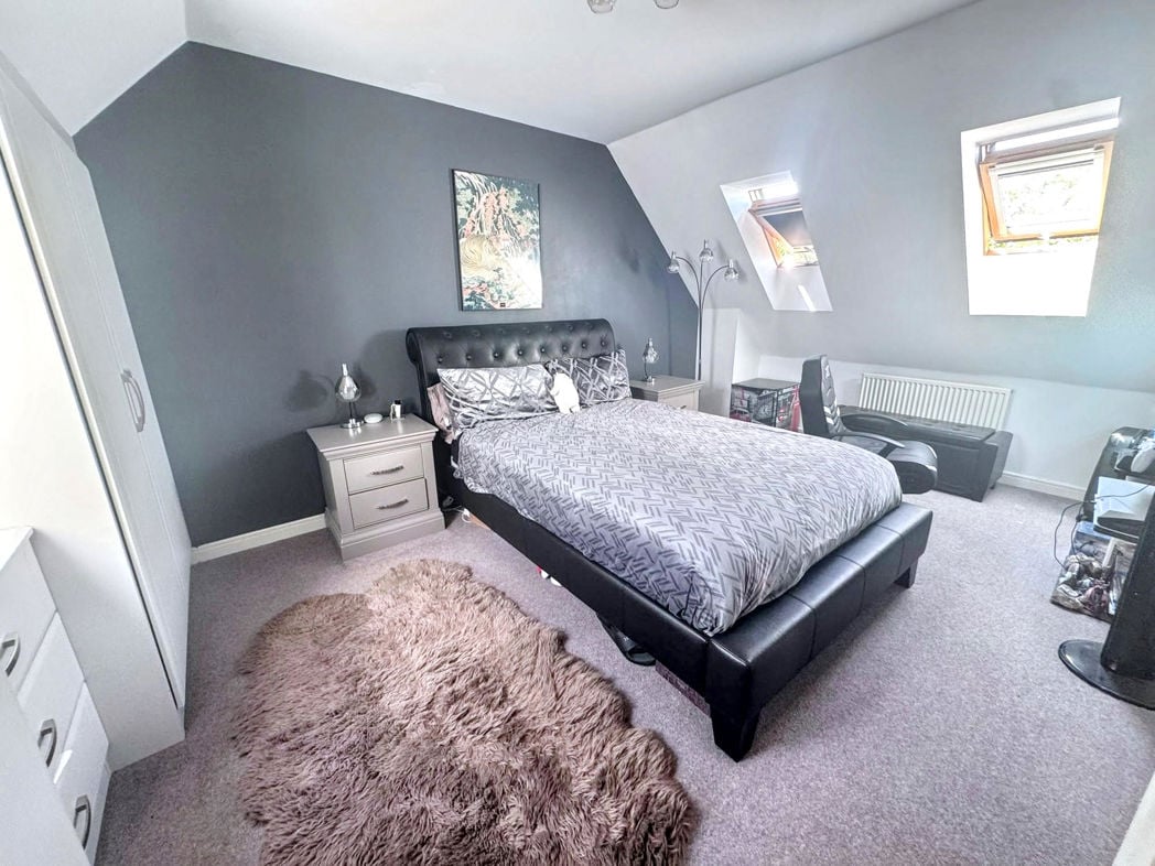 Property image 9 of 22