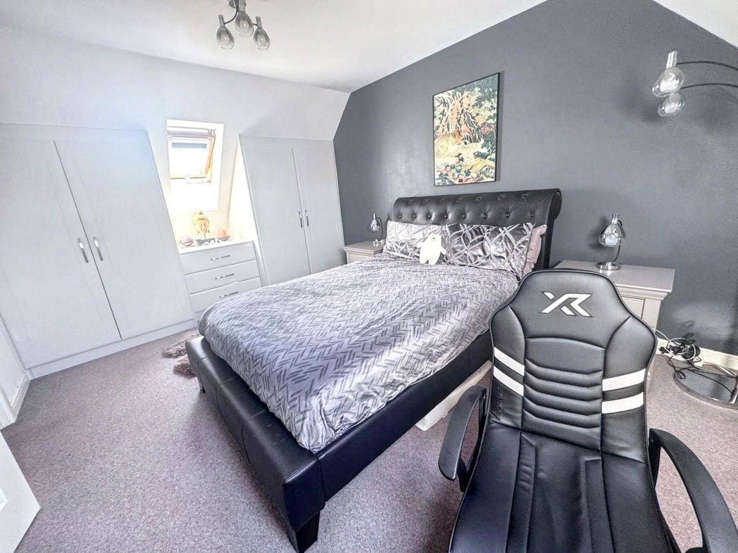 Property image 10 of 22