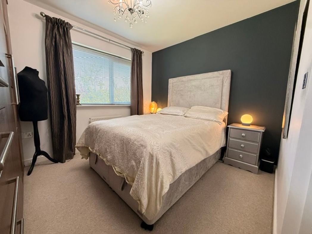 Property image 12 of 22