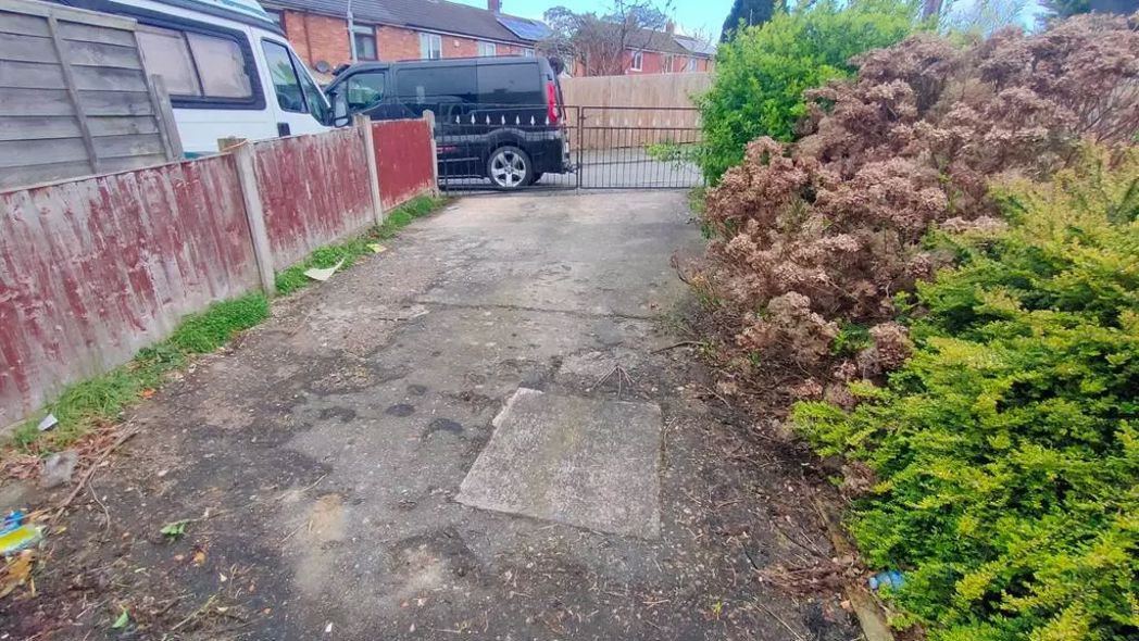 Property image 11 of 13