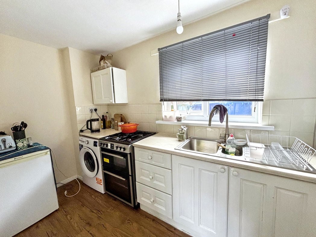 Property image 4 of 9