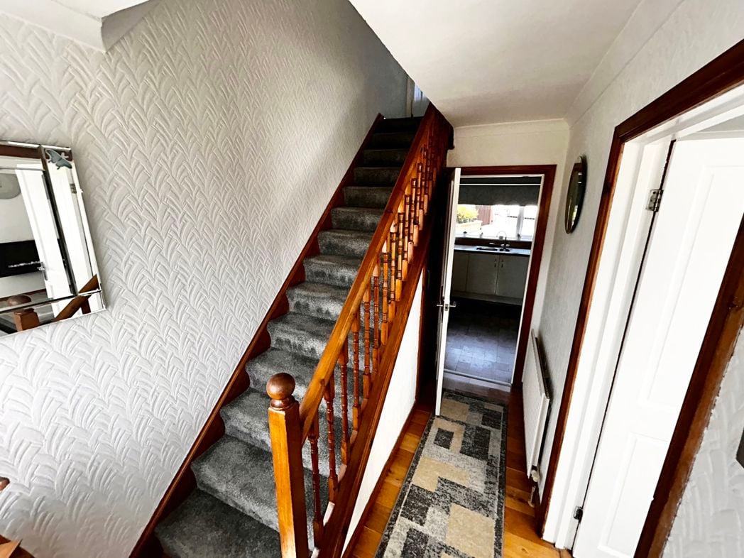 Property image 4 of 17