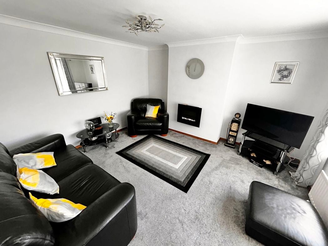 Property image 6 of 17