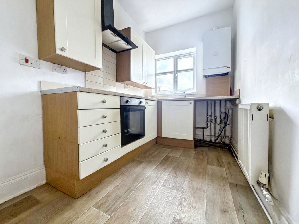 Property image 5 of 9