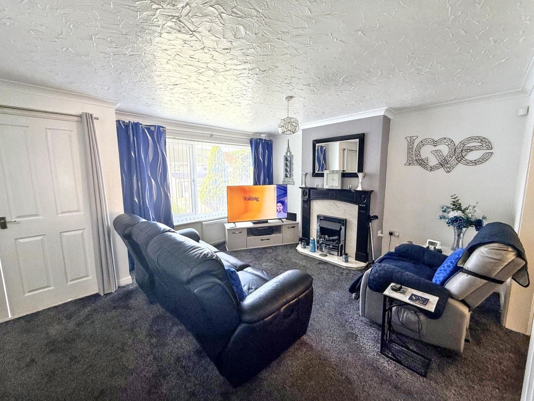 Property image 3 of 17