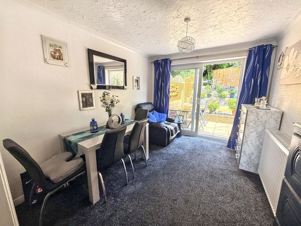 Property image 5 of 17