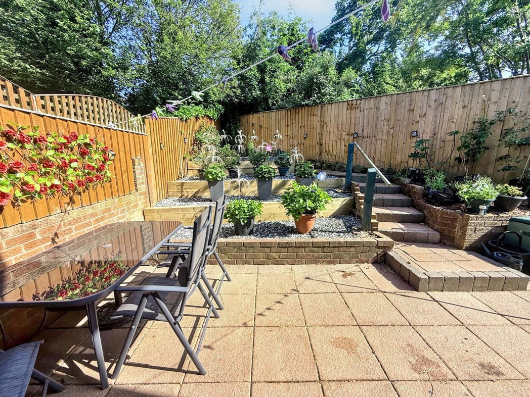 Property image 14 of 17