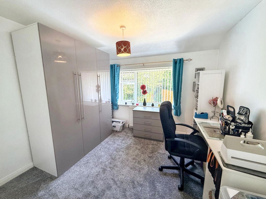 Property image 10 of 17