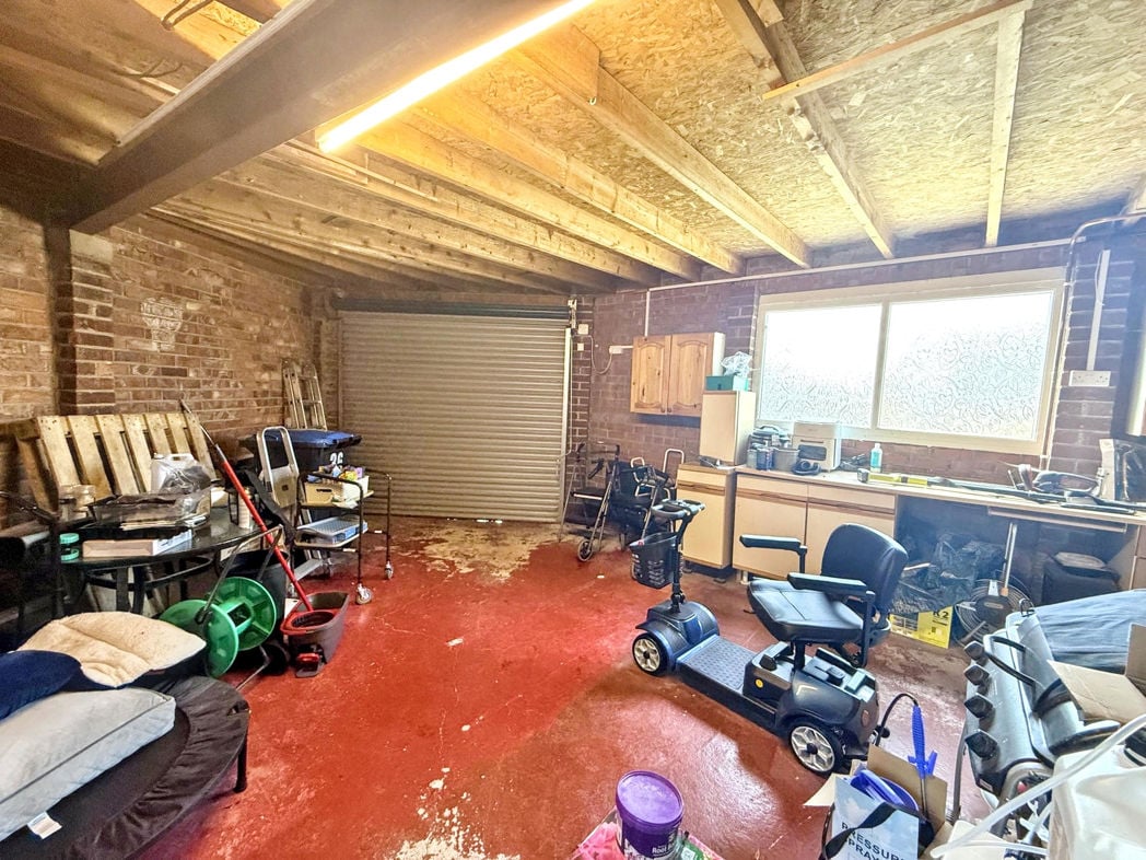 Property image 16 of 17
