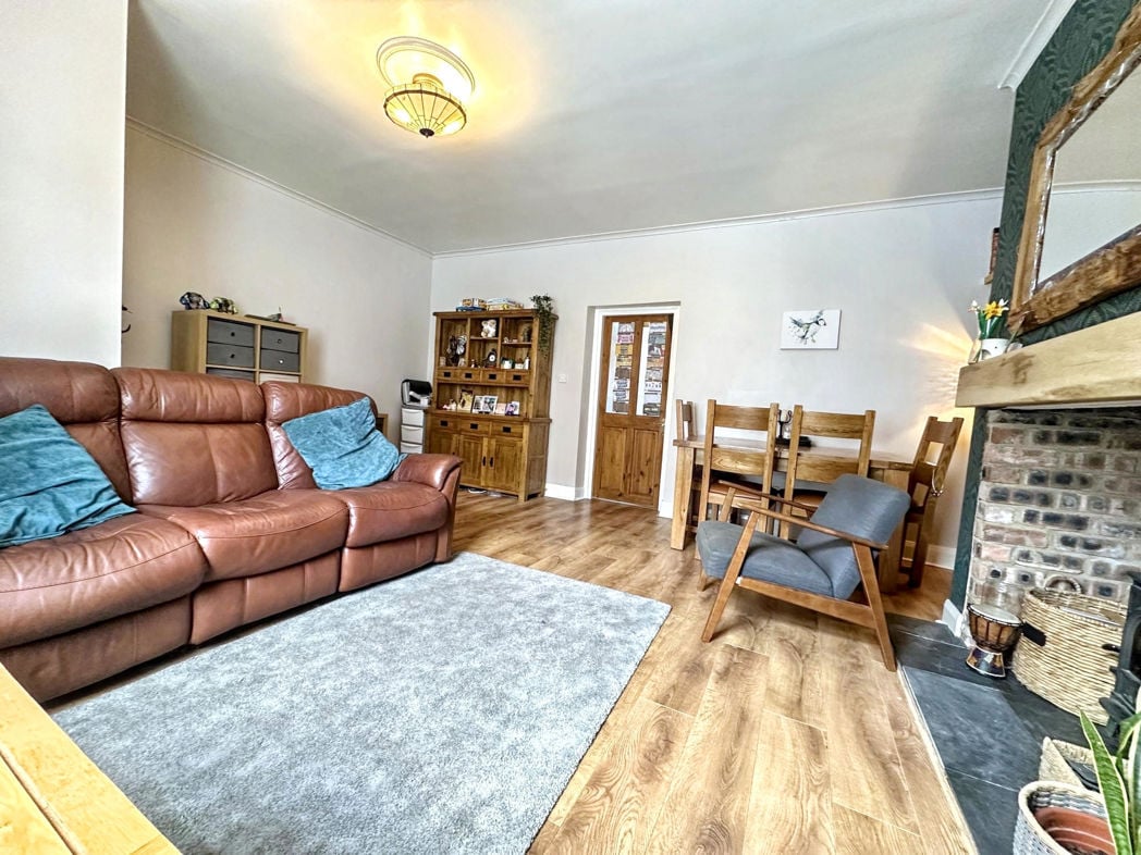 Property image 4 of 16