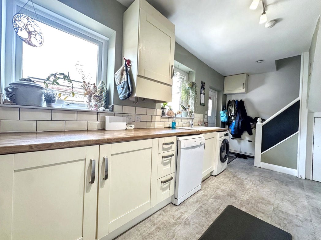 Property image 7 of 16