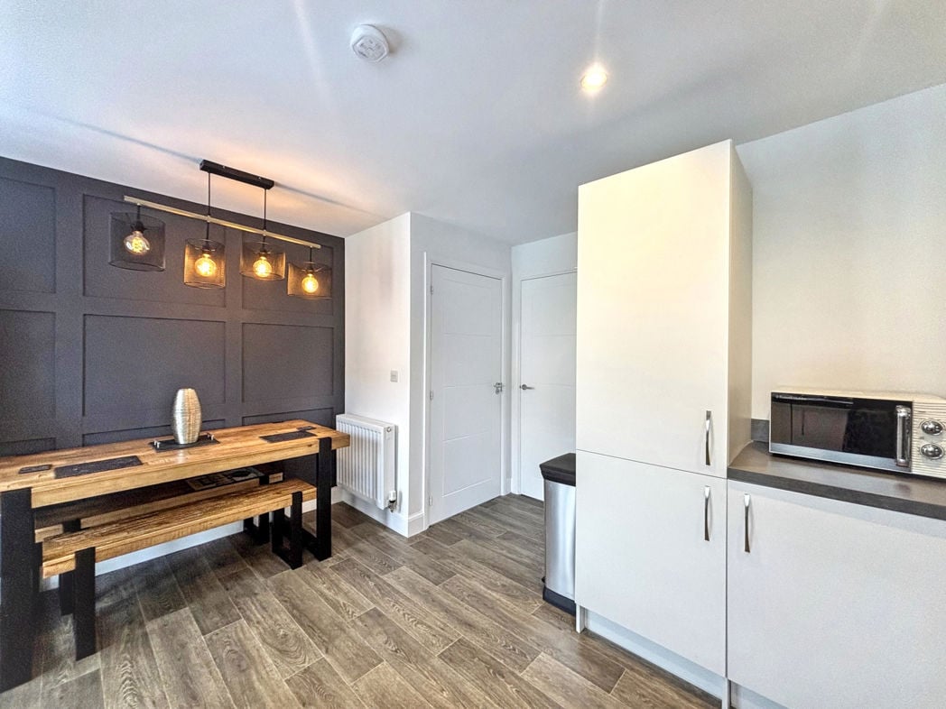Property image 4 of 24