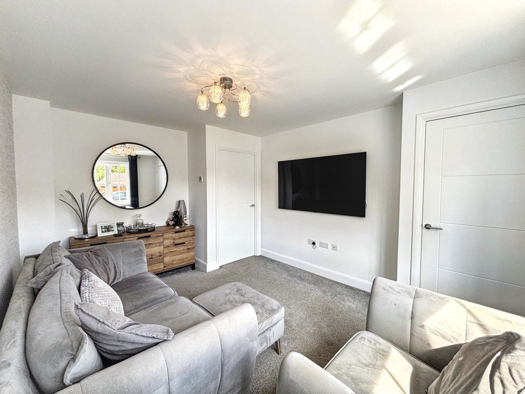 Property image 5 of 24