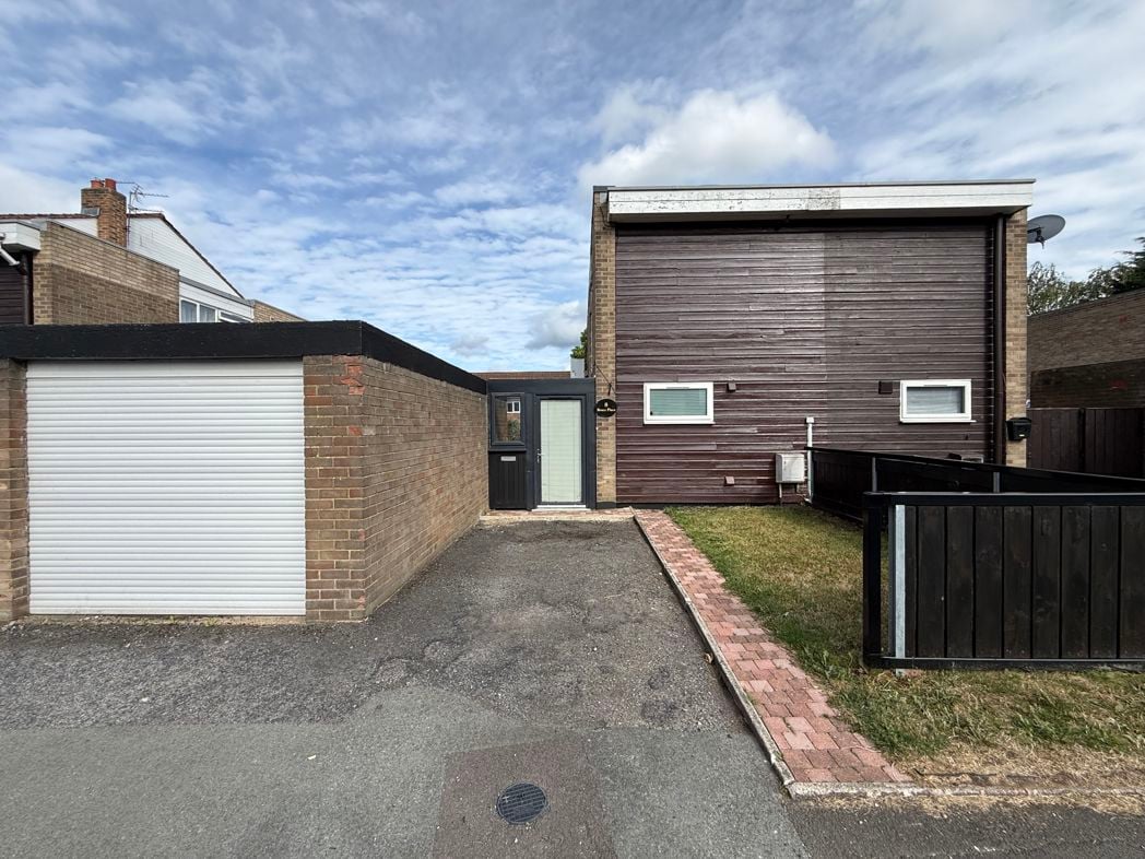 Property image 3 of 41