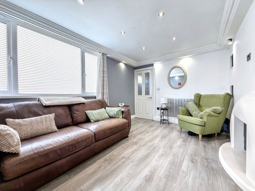 Property image 3 of 16