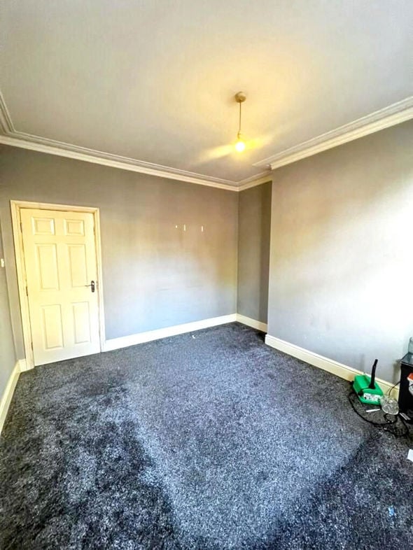 Property image 6 of 11
