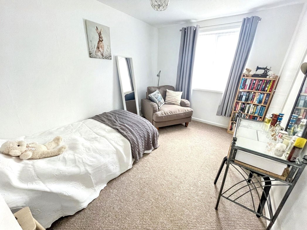 Property image 5 of 7