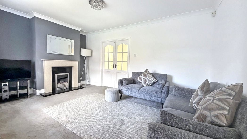 Property image 2 of 11