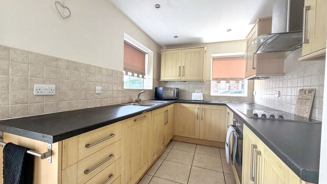 Property image 3 of 11