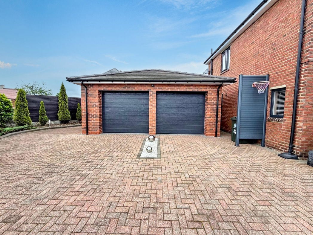 Property image 15 of 15