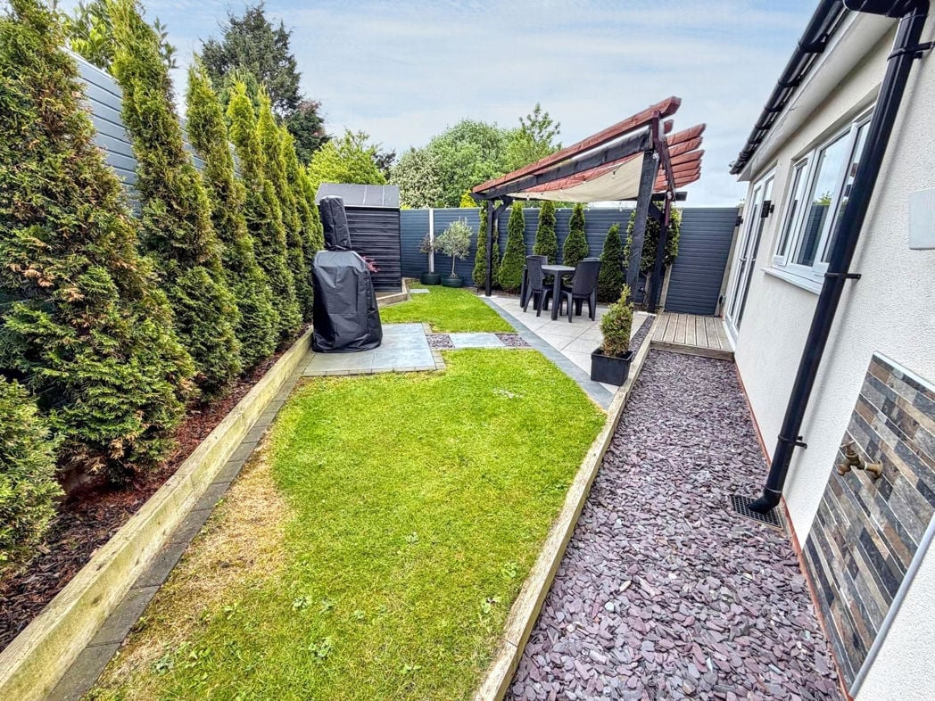 Property image 13 of 15