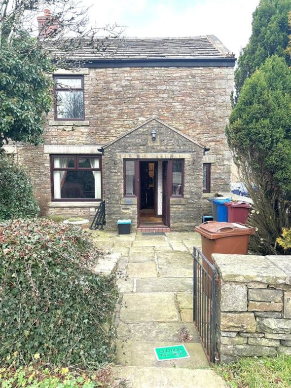 Property image 2 of 20