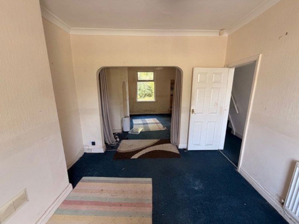 Property image 3 of 16