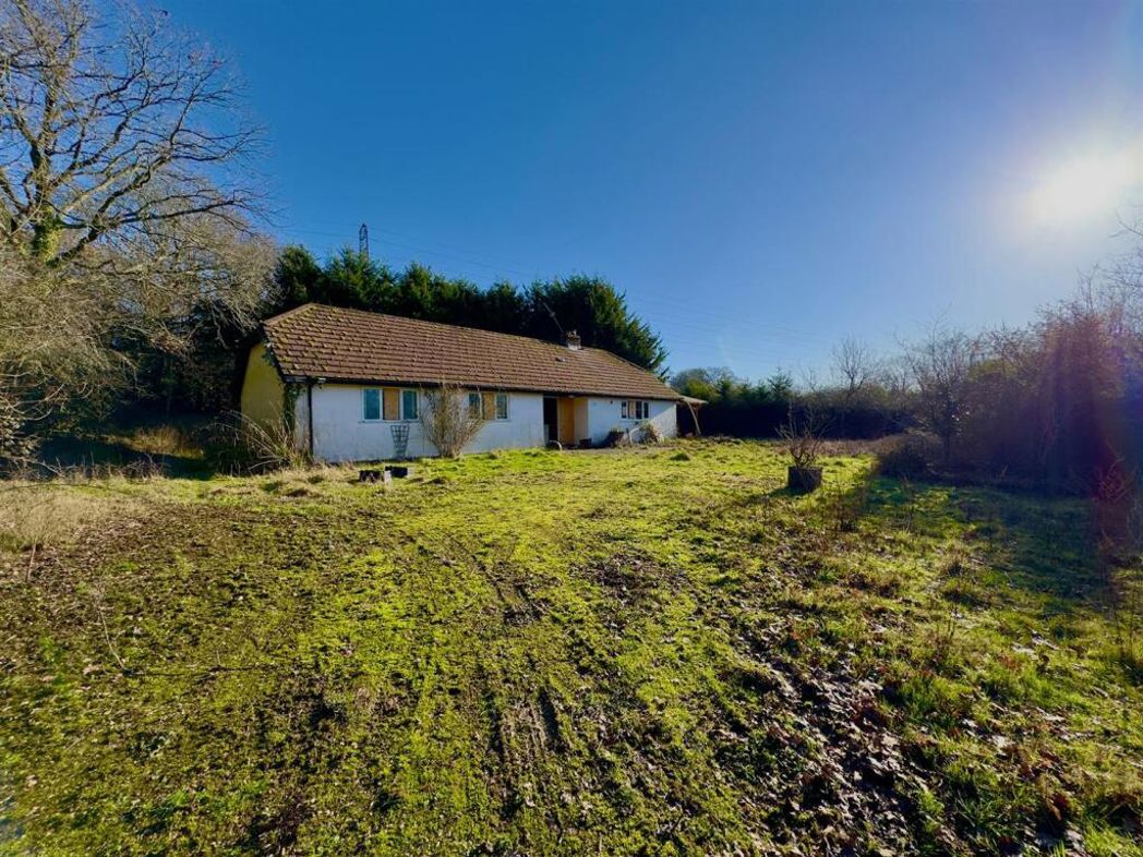 Property image 5 of 9