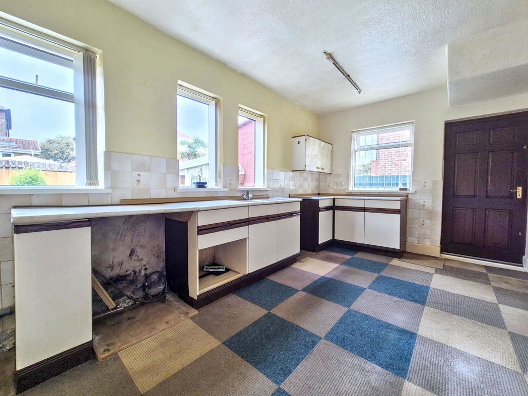 Property image 8 of 20