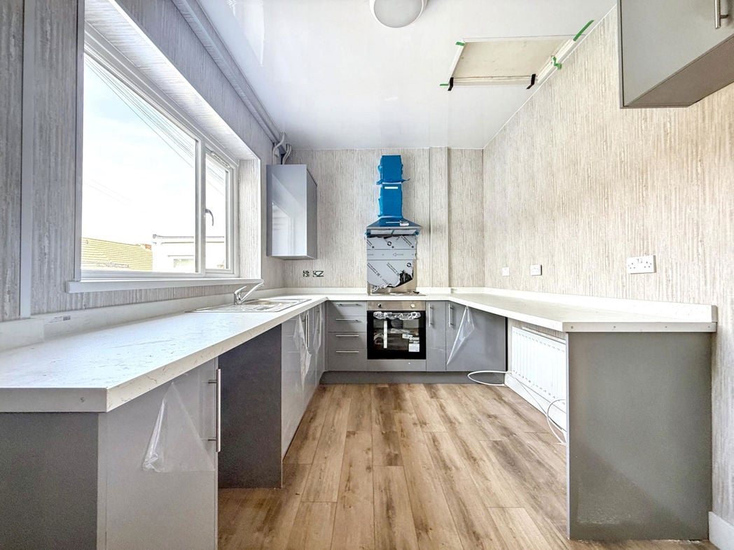 Property image 3 of 16