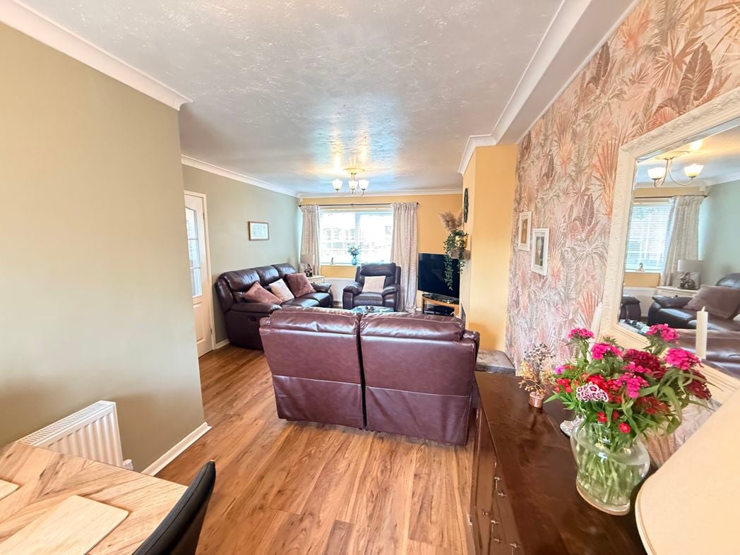 Property image 4 of 16