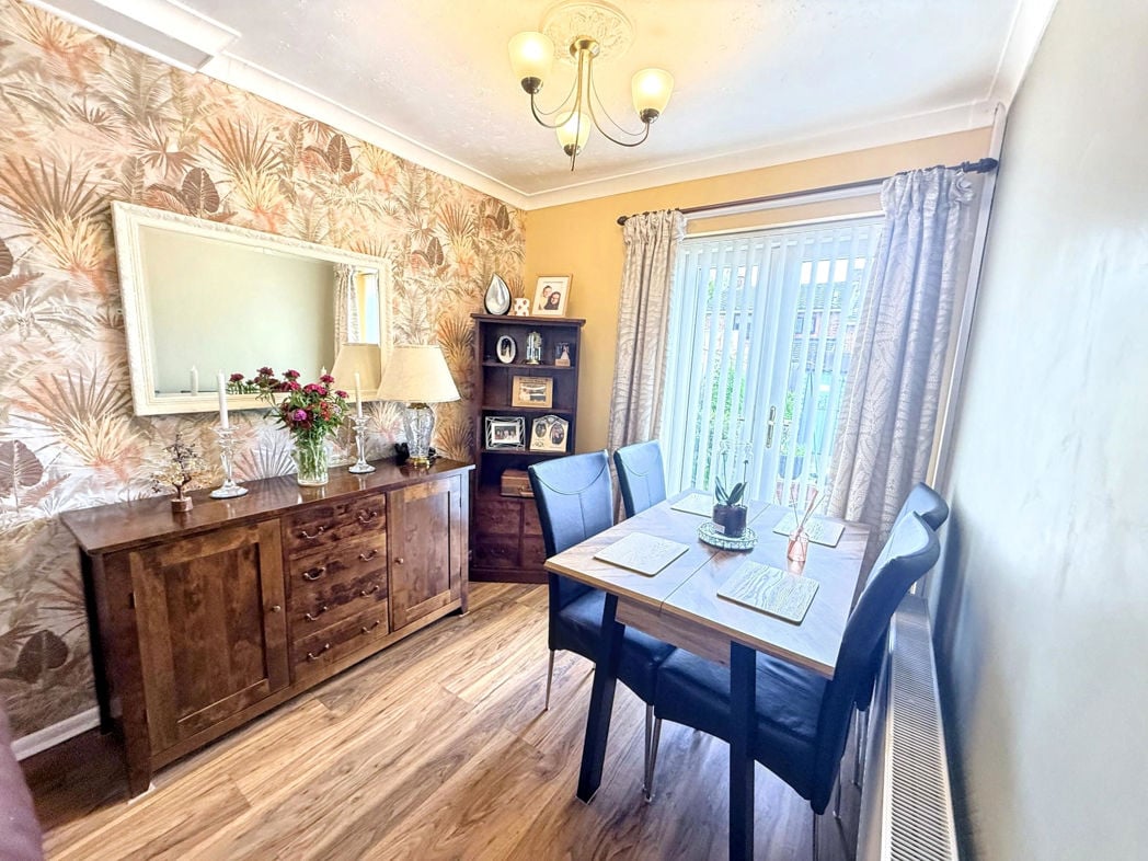 Property image 5 of 16