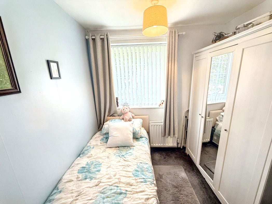 Property image 11 of 16