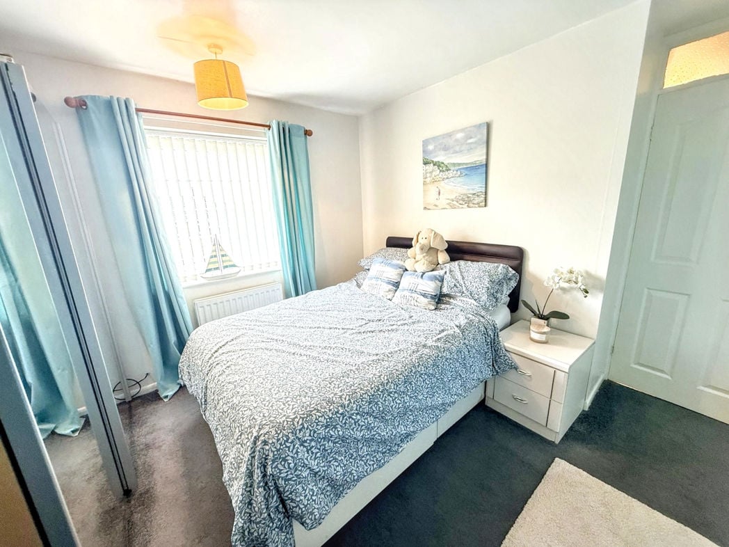 Property image 10 of 16