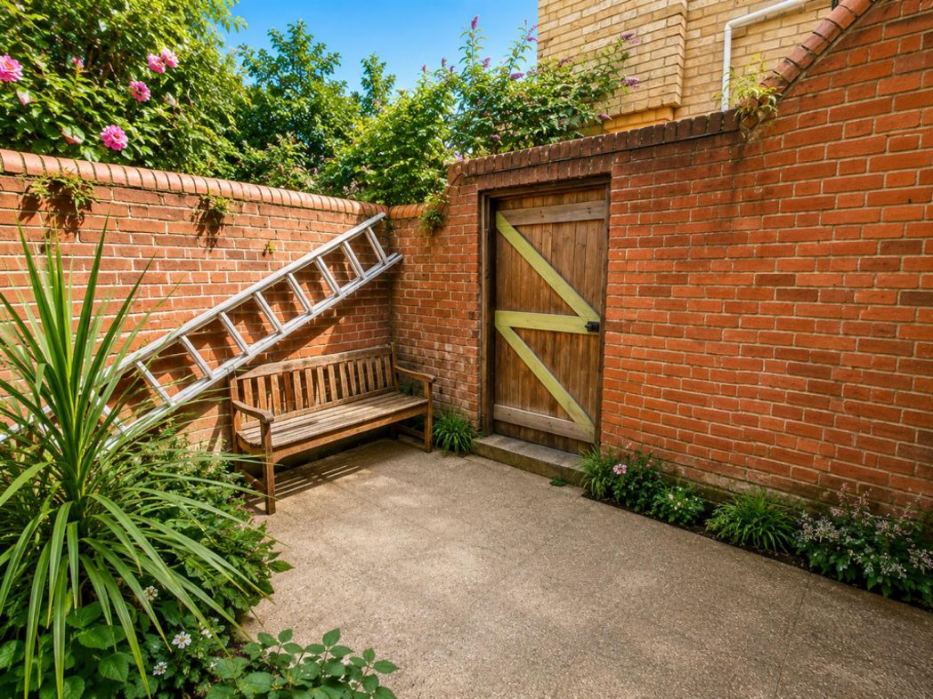 Property image 8 of 8