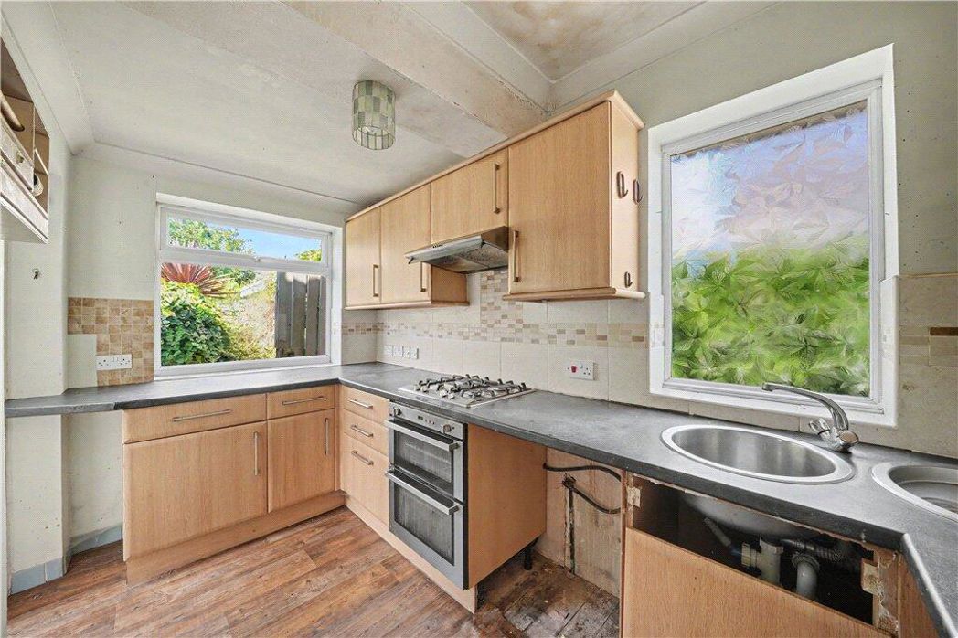 Property image 2 of 16