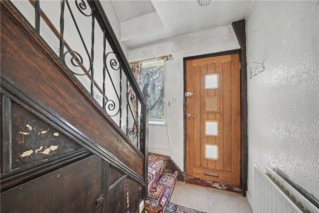 Property image 8 of 16